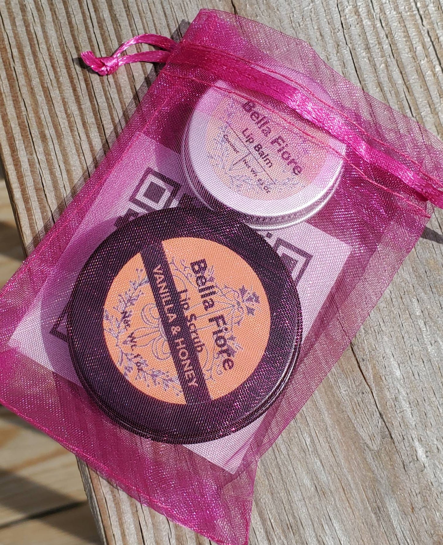 Lip set (lip balm & lip scrub)